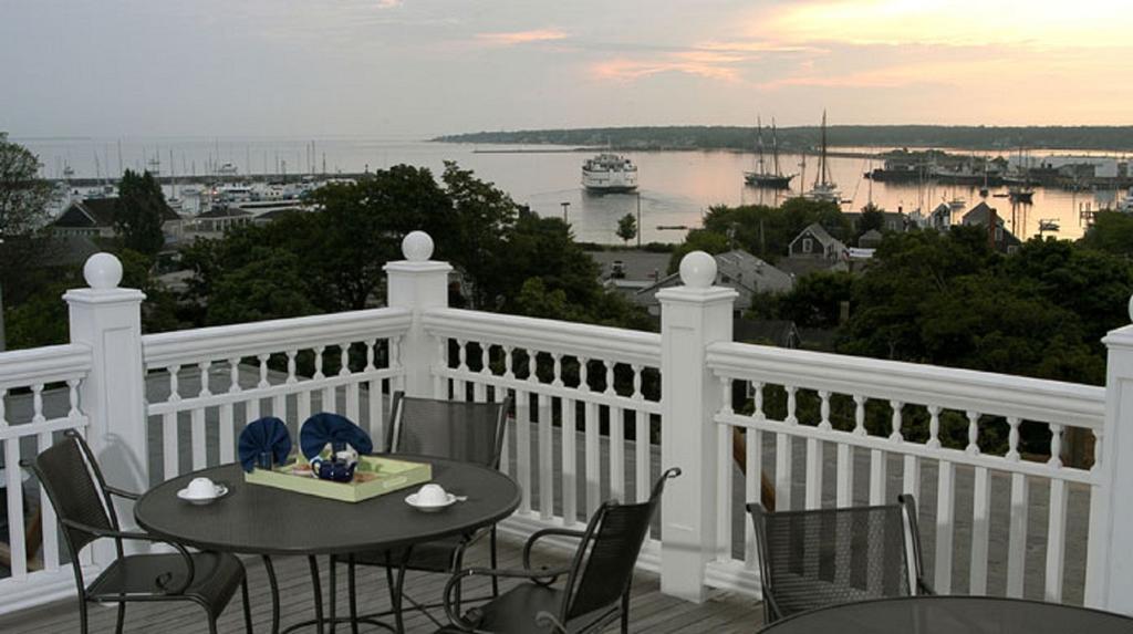 Mansion House Inn Vineyard Haven Exterior foto